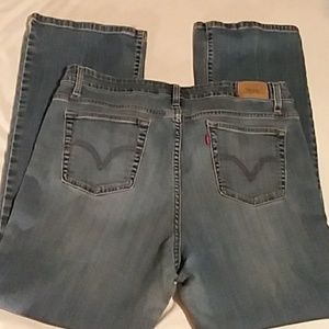 Levis 590 Jeans